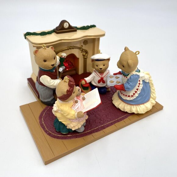 1993 Hallmark Keepsake Ornaments The Bearingers Fireplace Complete Set WORKING - Picture 2 of 10